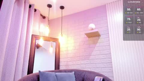   online show from 01.04.25