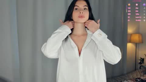 Snapshot of mirandabettman chatting on 01.18.26 My name is Adele online show from 01.18.26