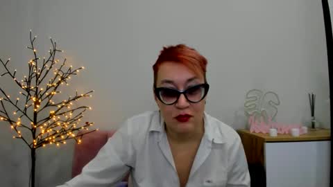 Snapshot of mirandagill chatting on 02.21.25 mirandagill online show from 02.21.25