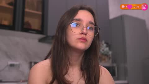 mirarune online show from 12.19.25