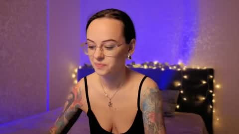 Snapshot of miraskyy chatting on 05.05.26 MiraSkyy online show from 05.05.26