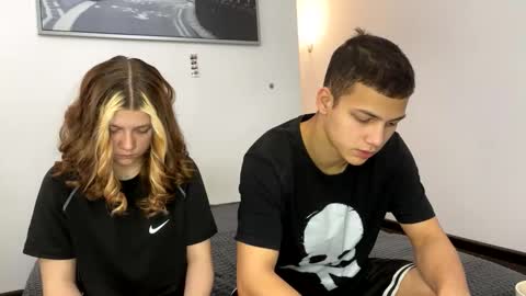 Snapshot of mirelcouple chatting on 02.17.26 mirelcouple online show from 02.17.26