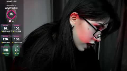 Snapshot of mirelmori chatting on 05.22.26 Jess online show from 05.22.26