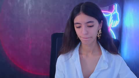 Snapshot of miri_miss chatting on 12.04.24 Miri online show from 12.04.24