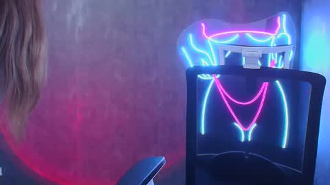 Snapshot of miri_miss chatting on 12.11.24 Miri online show from 12.11.24