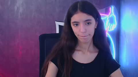 Snapshot of miri_miss chatting on 12.13.24 Miri online show from 12.13.24