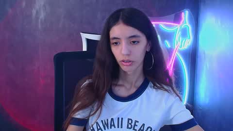 Snapshot of miri_miss chatting on 01.19.25 Miri online show from 01.19.25