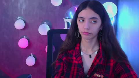 Snapshot of miri_miss chatting on 03.08.25 Miri online show from 03.08.25