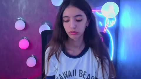 Snapshot of miri_miss chatting on 03.09.25 Miri online show from 03.09.25