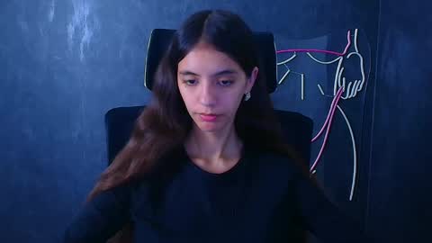 Snapshot of miri_miss chatting on 09.12.25 Miri online show from 09.12.25