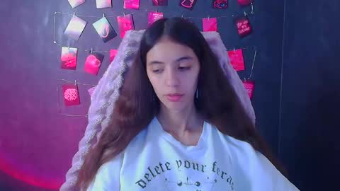 Snapshot of miri_miss chatting on 10.30.25 Miri online show from 10.30.25