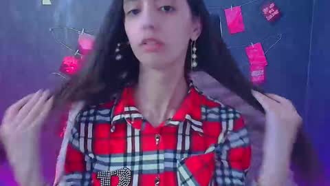 Snapshot of miri_miss chatting on 05.06.26 Miri online show from 05.06.26