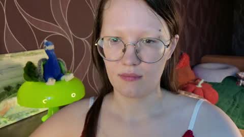 Snapshot of miriamor chatting on 05.22.26 Mira online show from 05.22.26