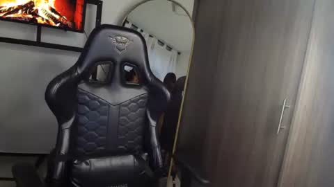 IYASHA online show from 11.10.25