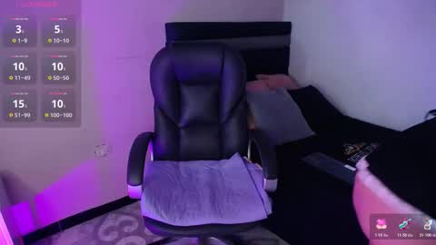 Misaaki online show from 11.03.25