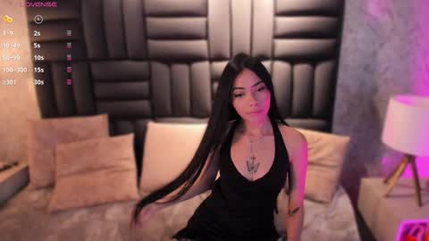 mishell_1 online show from 12.15.25