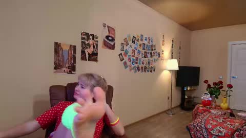 Kris online show from 11.18.25