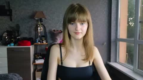 Snapshot of miss___alisa chatting on 06.17.26 Alisa NONNUDE online show from 06.17.26