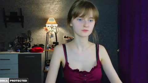 Snapshot of miss___alisa chatting on 06.30.26 Alisa NONNUDE online show from 06.30.26