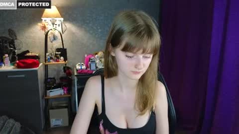 Snapshot of miss___alisa chatting on 07.26.26 Alisa NONNUDE online show from 07.26.26