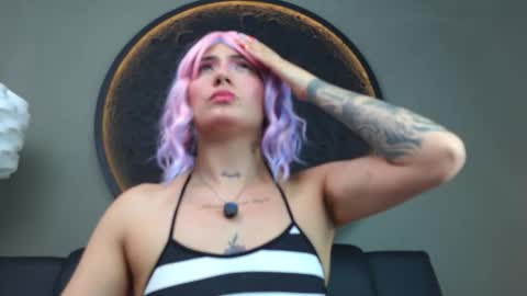 Charlotte online show from 10.10.25