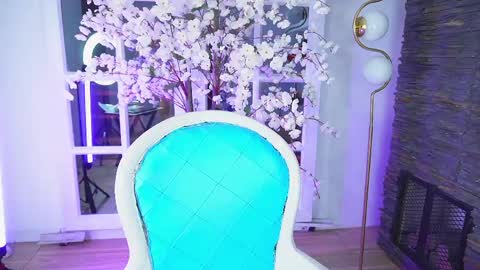 Megan online show from 04.13.26