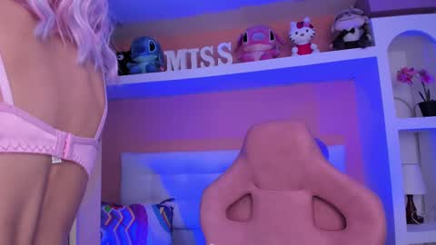 Lunna online show from 10.17.25