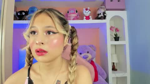 Lunna online show from 11.03.25