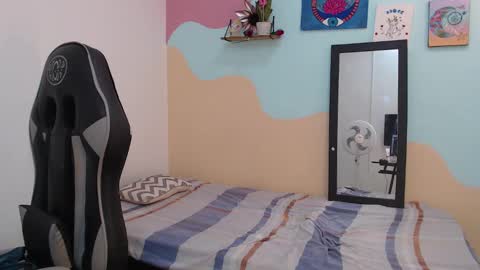 Akemi 3 online show from 02.03.25