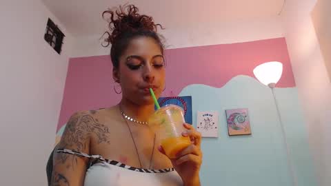 Akemi 3 online show from 02.07.25