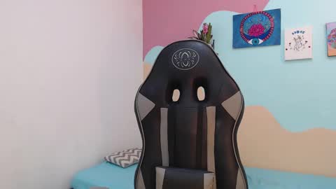 Akemi 3 online show from 03.10.25