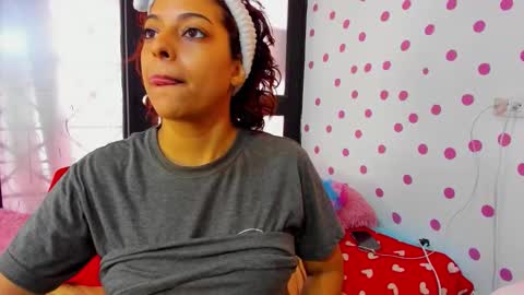 Akemi 3 online show from 10.26.25