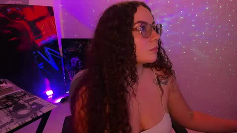 Snapshot of miss_alisse chatting on 05.06.26 miss_alisse online show from 05.06.26