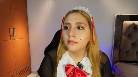 Snapshot of miss_anny18 chatting on 11.01.25 Anny online show from 11.01.25