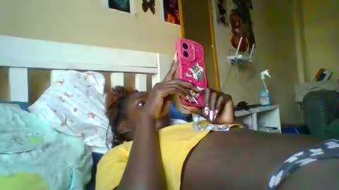 Snapshot of miss_atitude chatting on 10.16.25 miss_atitude online show from 10.16.25