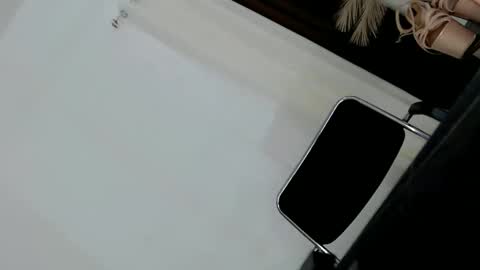 AZUMI online show from 09.09.25