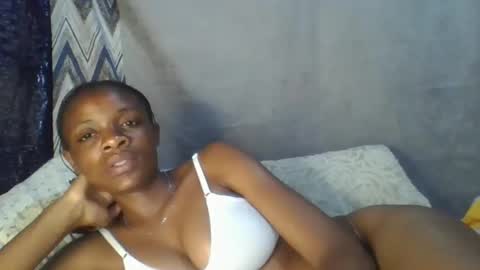 miss_belllo online show from 02.19.25