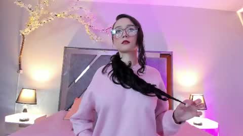 Its a pleasure to meet you. Im Miss Belu. Help me reach 1k. Follow me. online show from 06.17.26