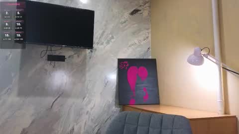 Sandy online show from 10.05.25