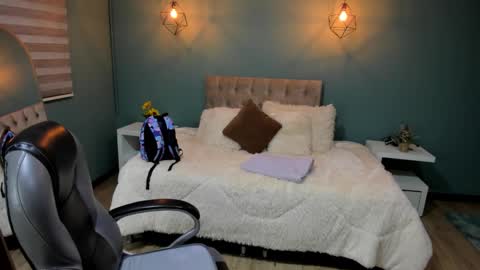 Snapshot of miss_cataleya__ chatting on 11.04.25 Cataleya online show from 11.04.25