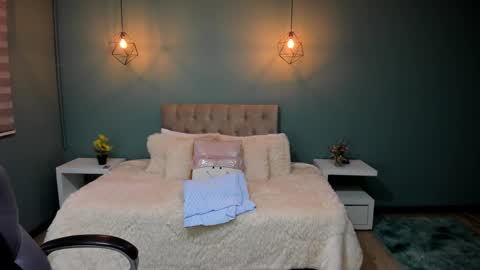 Cataleya online show from 12.16.25