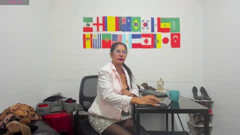 Snapshot of miss_clarepocahose chatting on 06.16.26 Clare PocaHose online show from 06.16.26