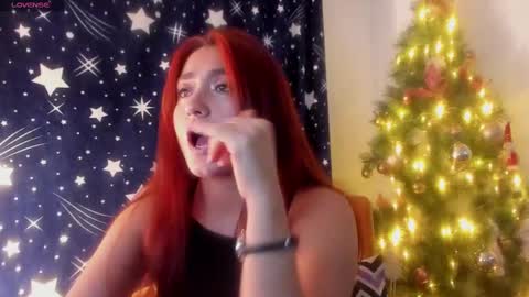 Victoria Cruz online show from 12.30.24