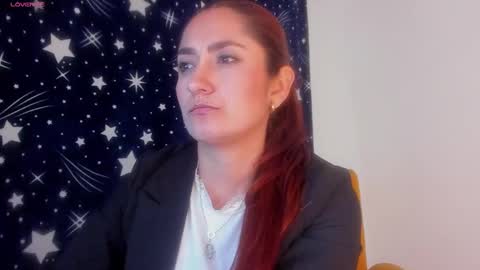 Victoria Cruz online show from 01.13.25