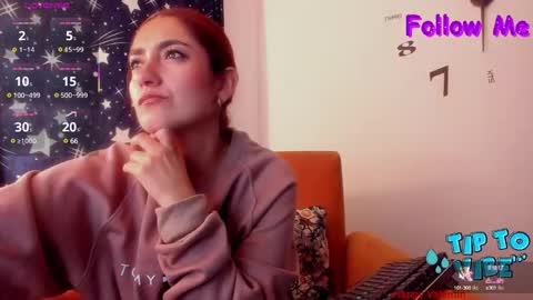 Victoria Cruz online show from 02.24.25
