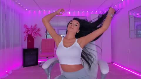 Snapshot of miss_diamond__ chatting on 05.22.26 miss_diamond__ online show from 05.22.26
