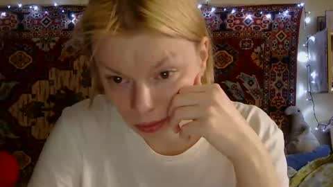 Elis online show from 09.23.25