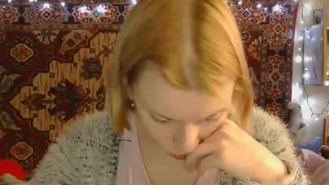 Snapshot of miss_elistia_ chatting on 10.30.25 Elis online show from 10.30.25