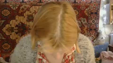 Snapshot of miss_elistia_ chatting on 11.07.25 Elis online show from 11.07.25