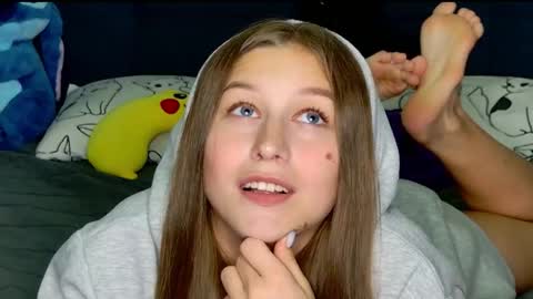 Emily online show from 11.21.25